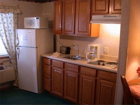 Townhouse Inn & Suites Omaha Bagian luar foto