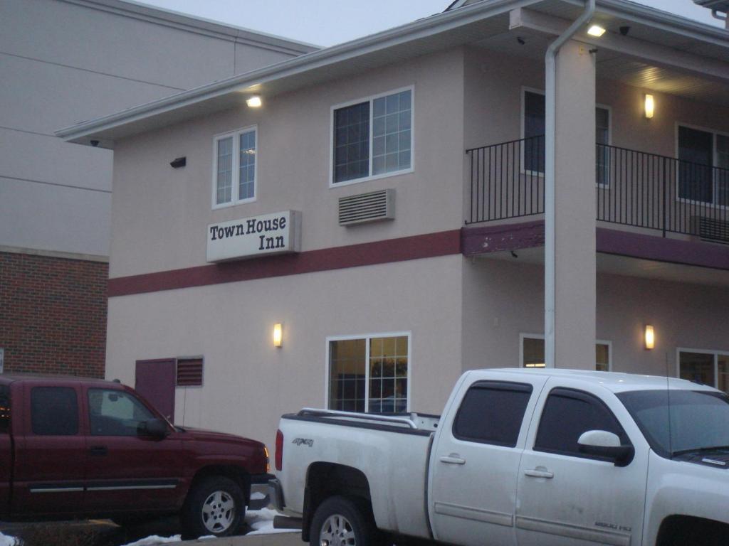 Townhouse Inn & Suites Omaha Bagian luar foto